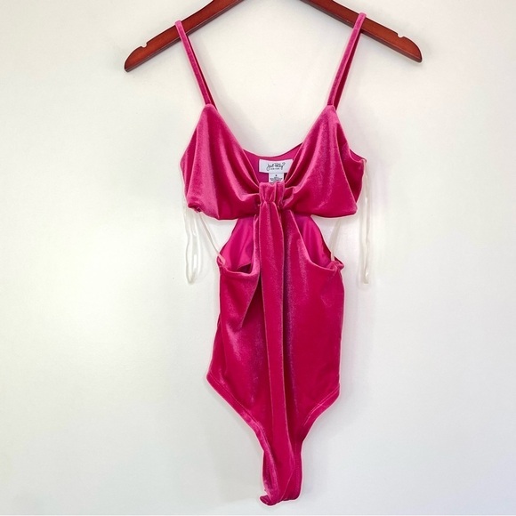 Just Polly velvet cutout bodysuit pink bow women’s small NWT - Picture 5 of 12